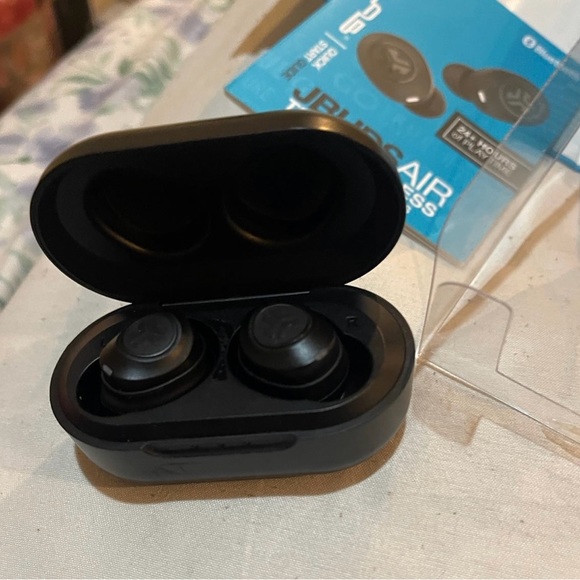 jlab jbuds air bluetooth headphones - Picture 4 of 7